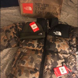 North Face Jacket & Matching Hat! 2 Items 4 Winter